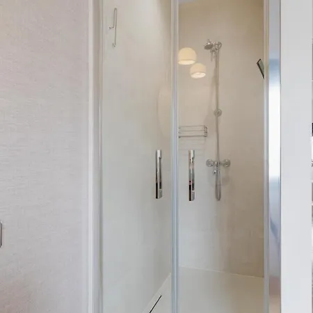 Soho 2 Bedrooms Next To The Appartement *